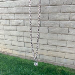 brandy melville chain lock necklace !!